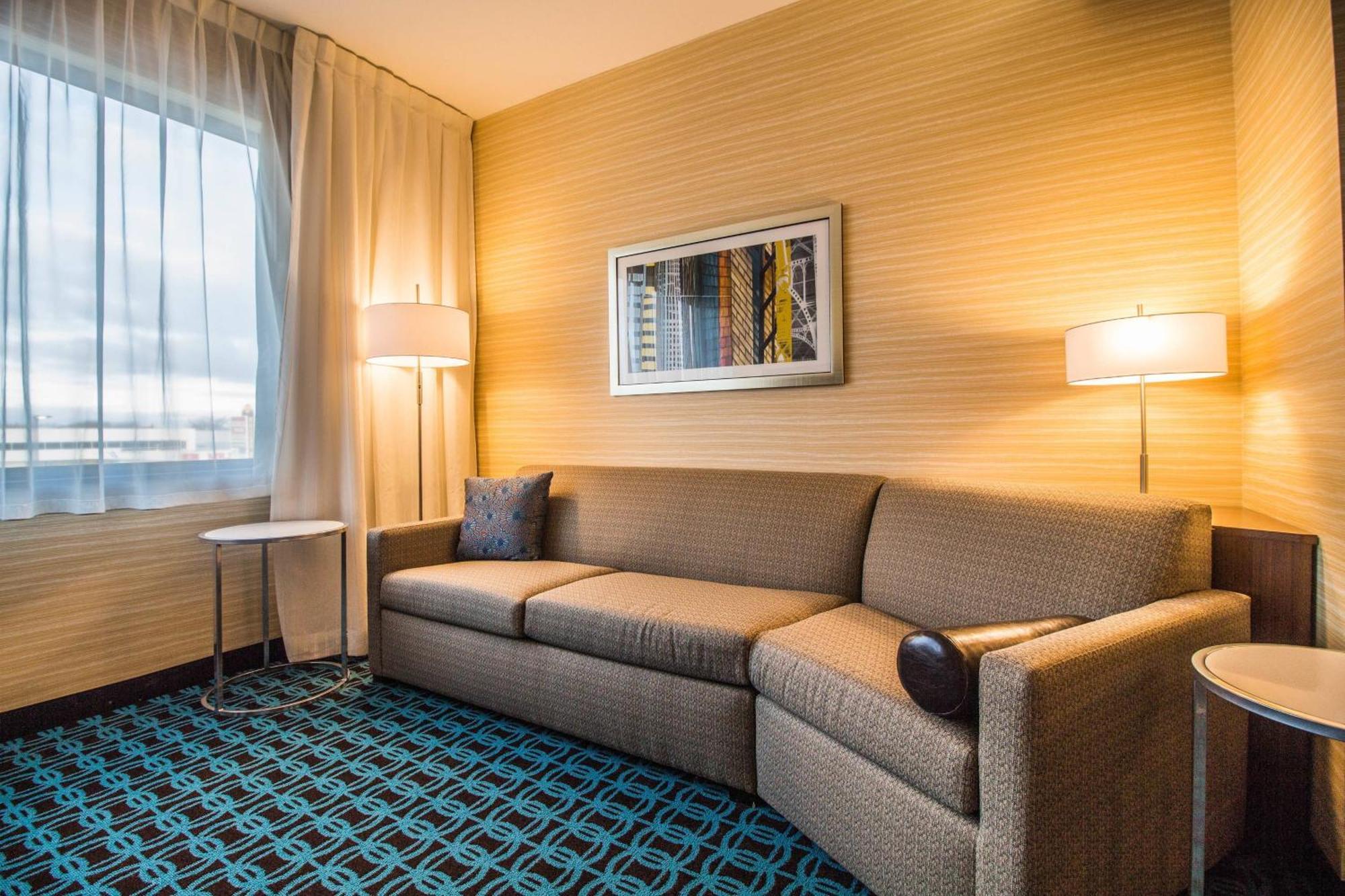 Fairfield Inn & Suites By Marriott Риджайна Экстерьер фото